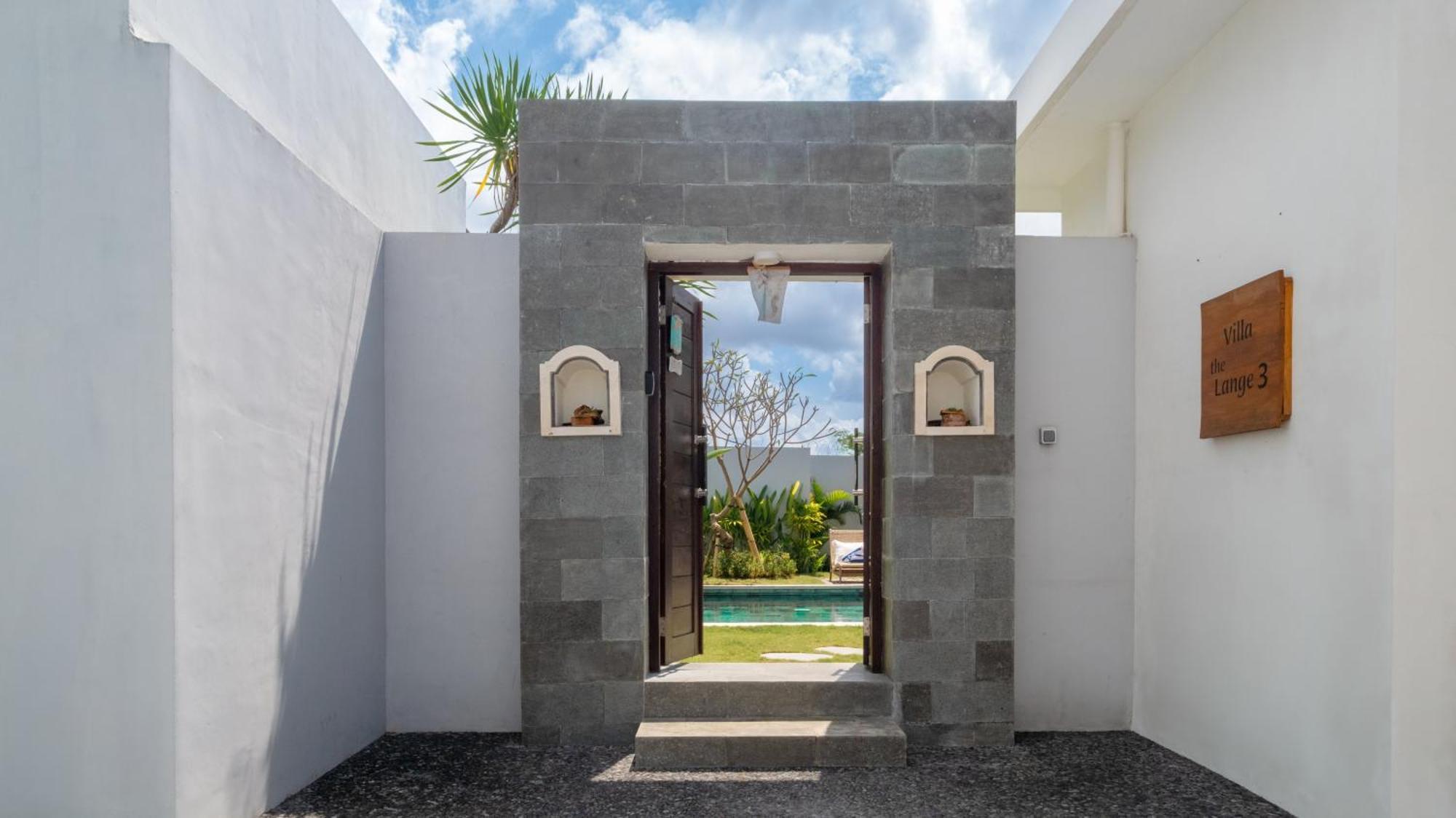 The Lange Estate Villa Seminyak (Bali)